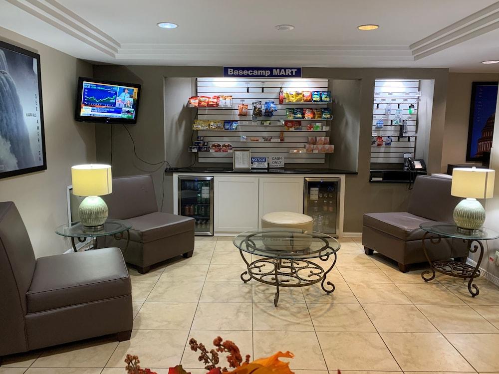 Travelodge Inn & Suites By Wyndham Albany Esterno foto