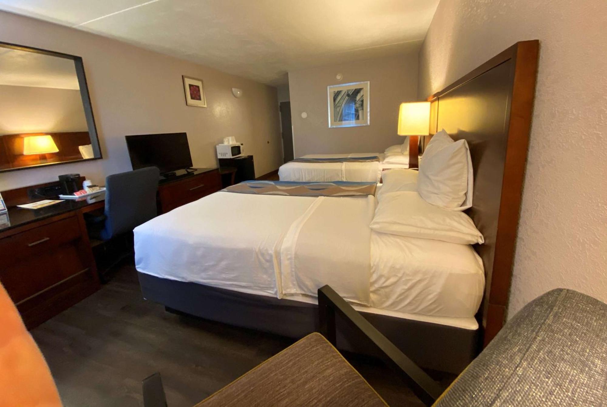 Travelodge Inn & Suites By Wyndham Albany Esterno foto