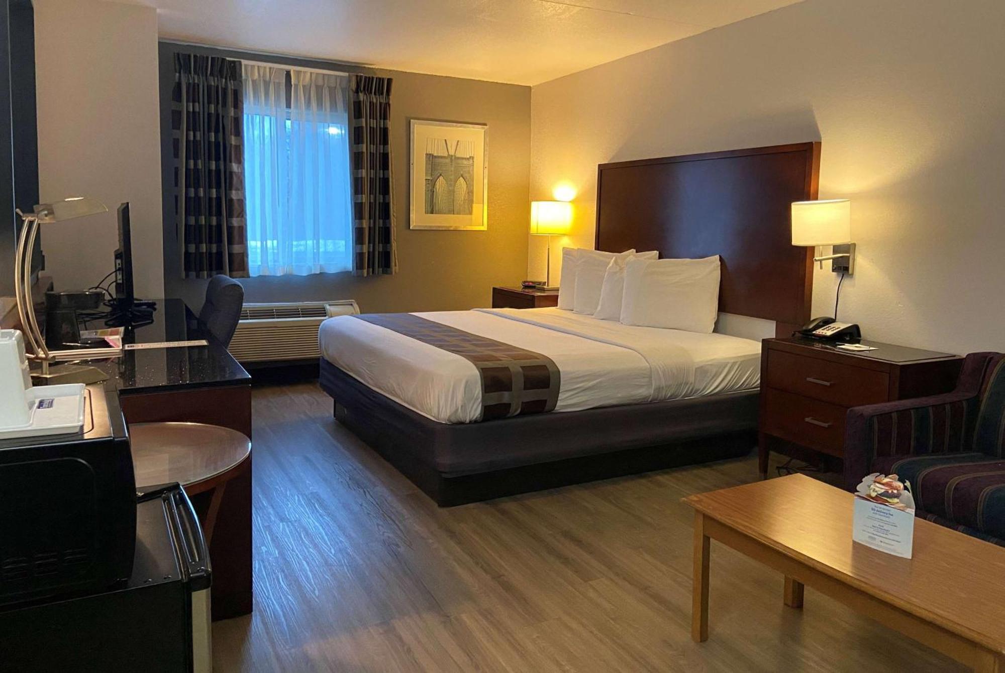 Travelodge Inn & Suites By Wyndham Albany Esterno foto