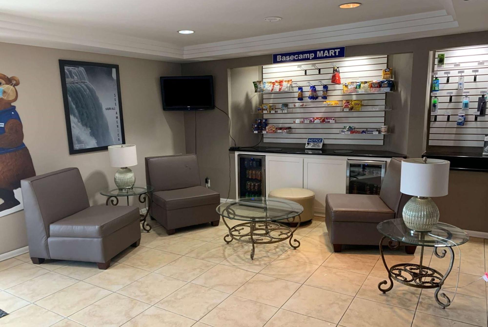 Travelodge Inn & Suites By Wyndham Albany Esterno foto